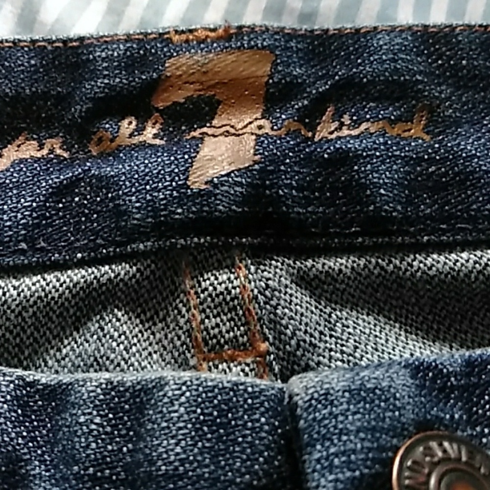 Jeans - Picture 3 of 4